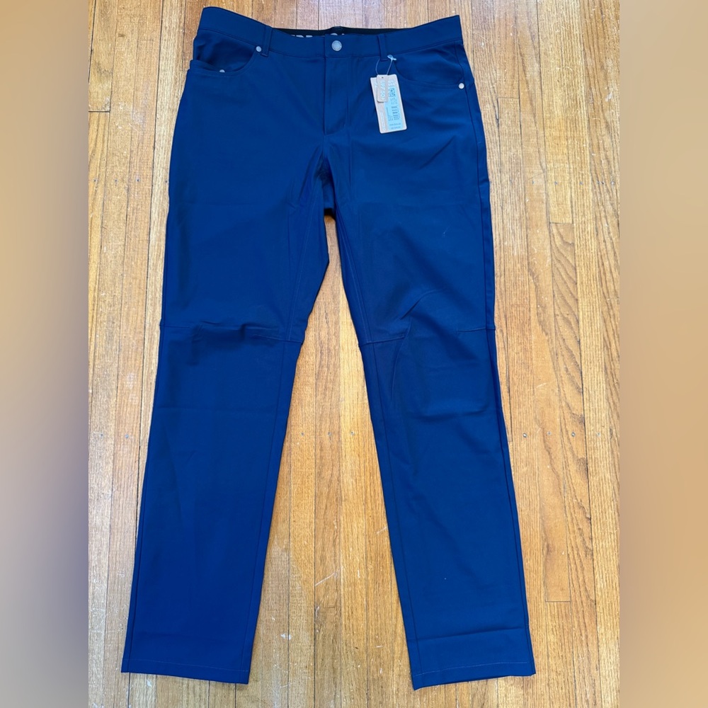 Eddie Bauer Men's Navy Blue Pants